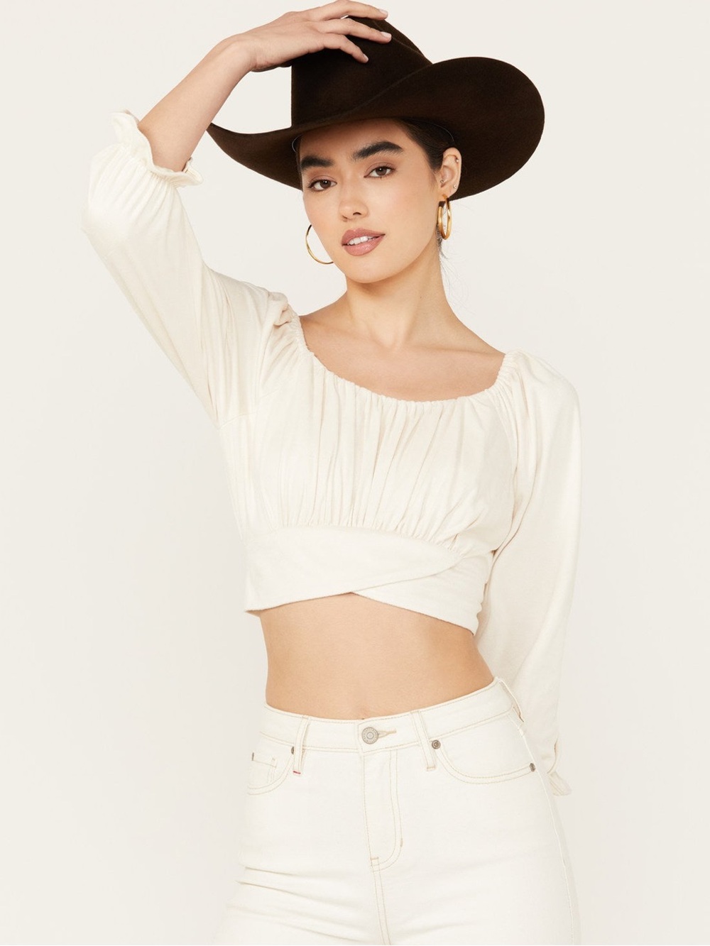 Beyond the Radar Top🤎
